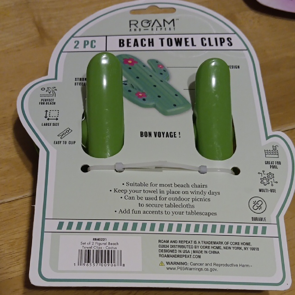 ROAM Cactus Or Seashell Towel Clips Set - Picture 5 of 5
